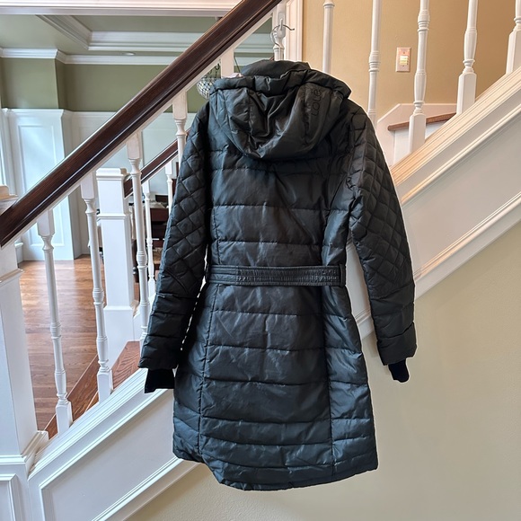 Lolë long winter coat - Picture 2 of 4